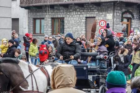 Befane in carrozza