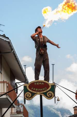 Street Magic (02/08/2014)